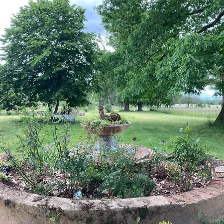 Gite Chaumiere Chateau De La Bouchatte Chazemais Exterior foto
