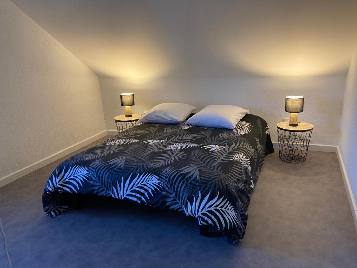 Holiday home Chaumiere Chateau De La Bouchatte *