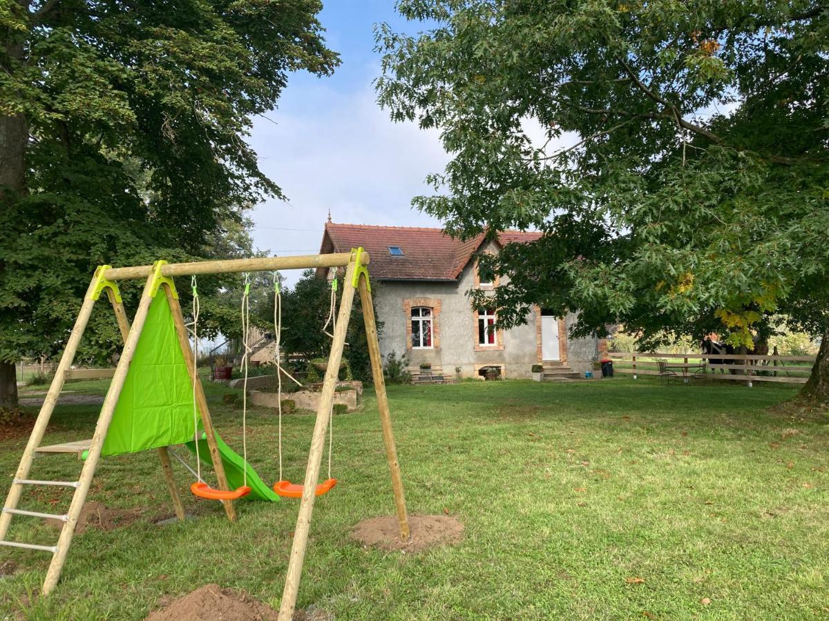 Holiday home Chaumiere Chateau De La Bouchatte Chazemais