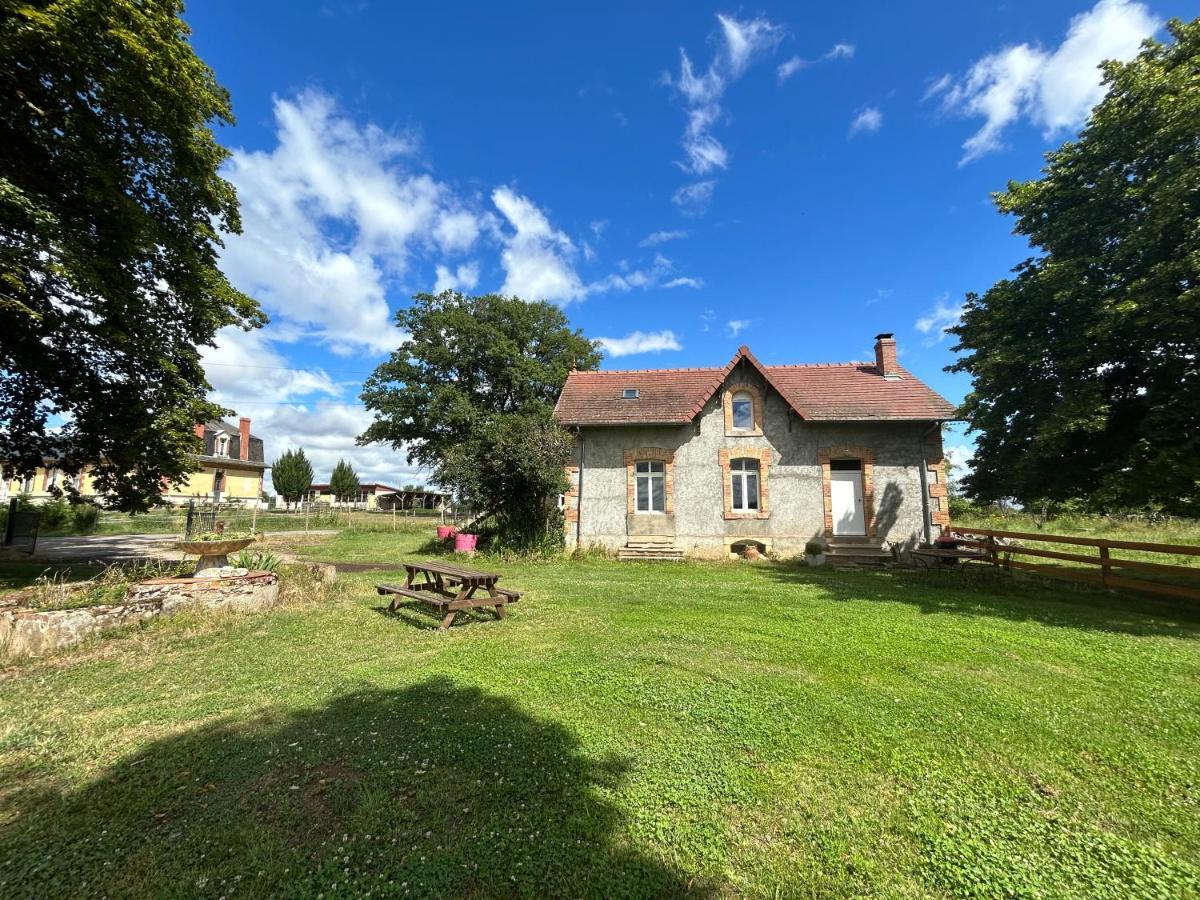Holiday home Chaumiere Chateau De La Bouchatte Chazemais